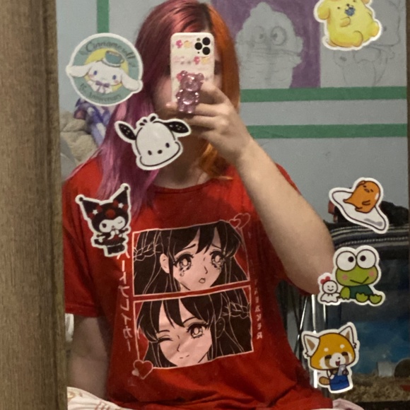 Red anime shirt (image slightly dyed from wash) - Picture 5 of 5
